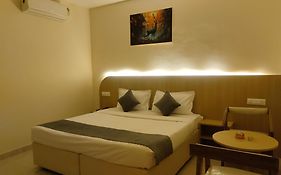 Hotel Meridian Blue